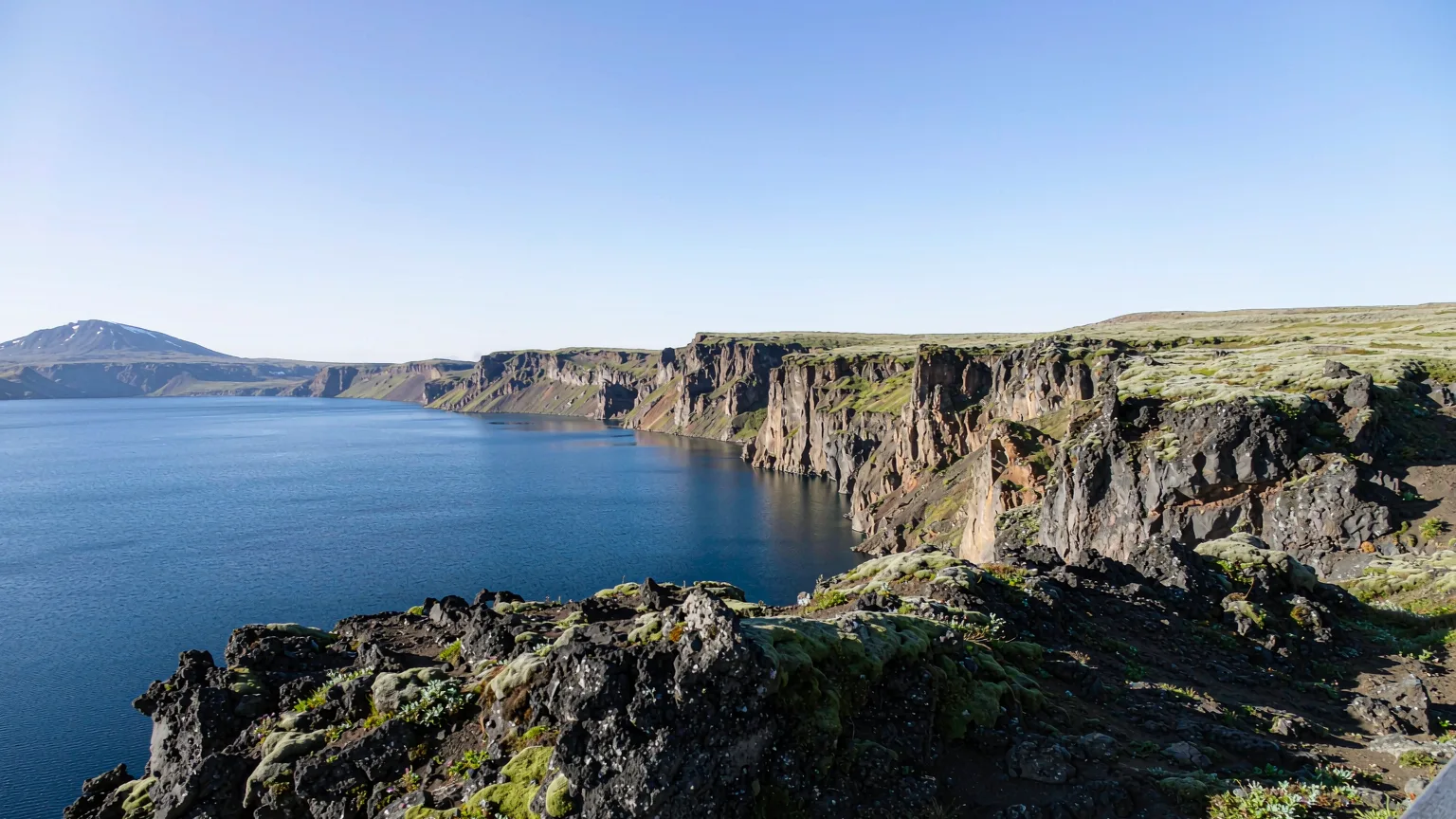 Panoramic view of Heaven Lake's blue surface from Chinese side