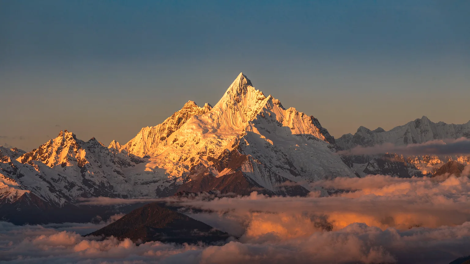 Jade Dragon Snow Mountain