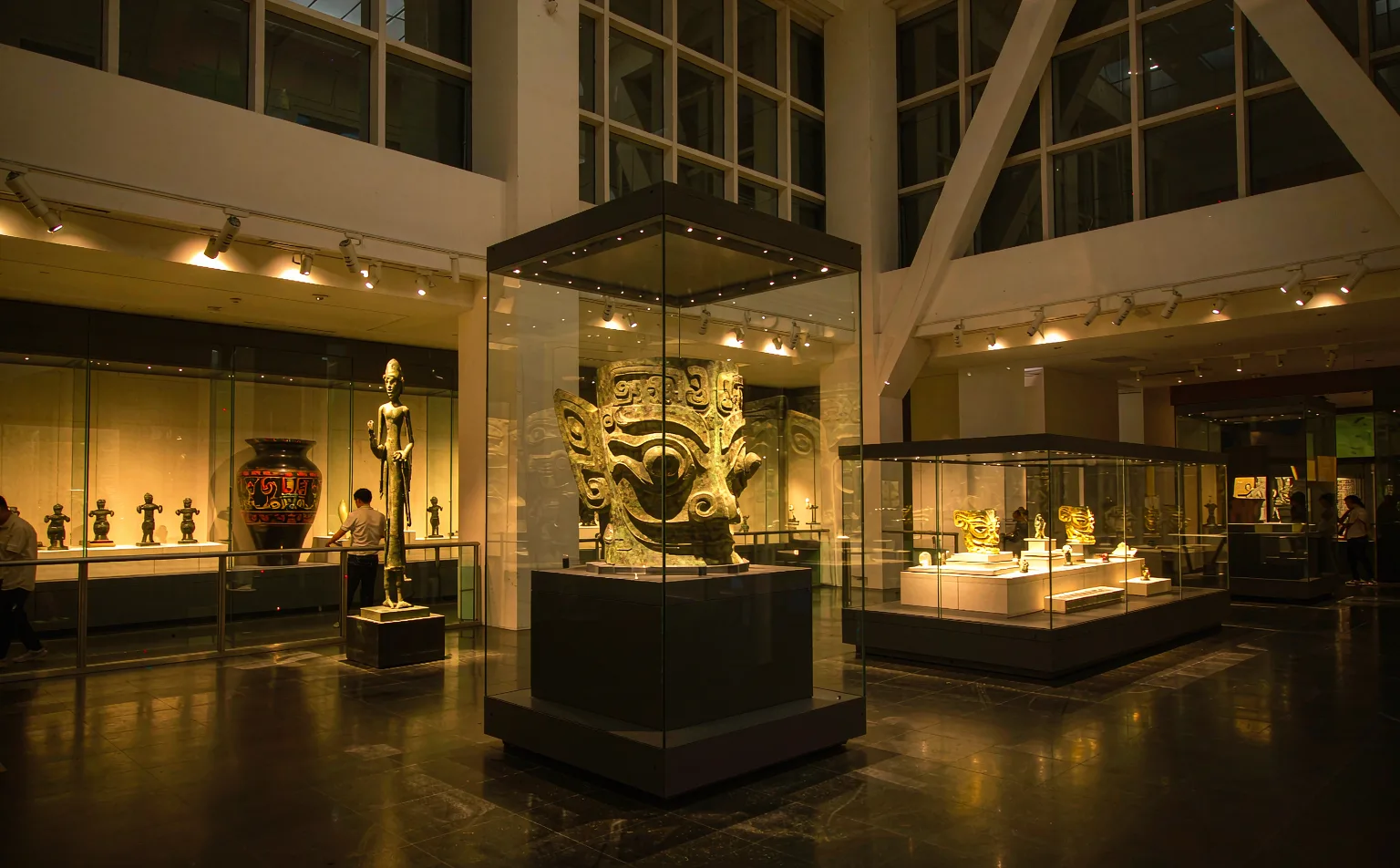 Artifacts displayed in the exhibition hall of Jinsha Site Museum