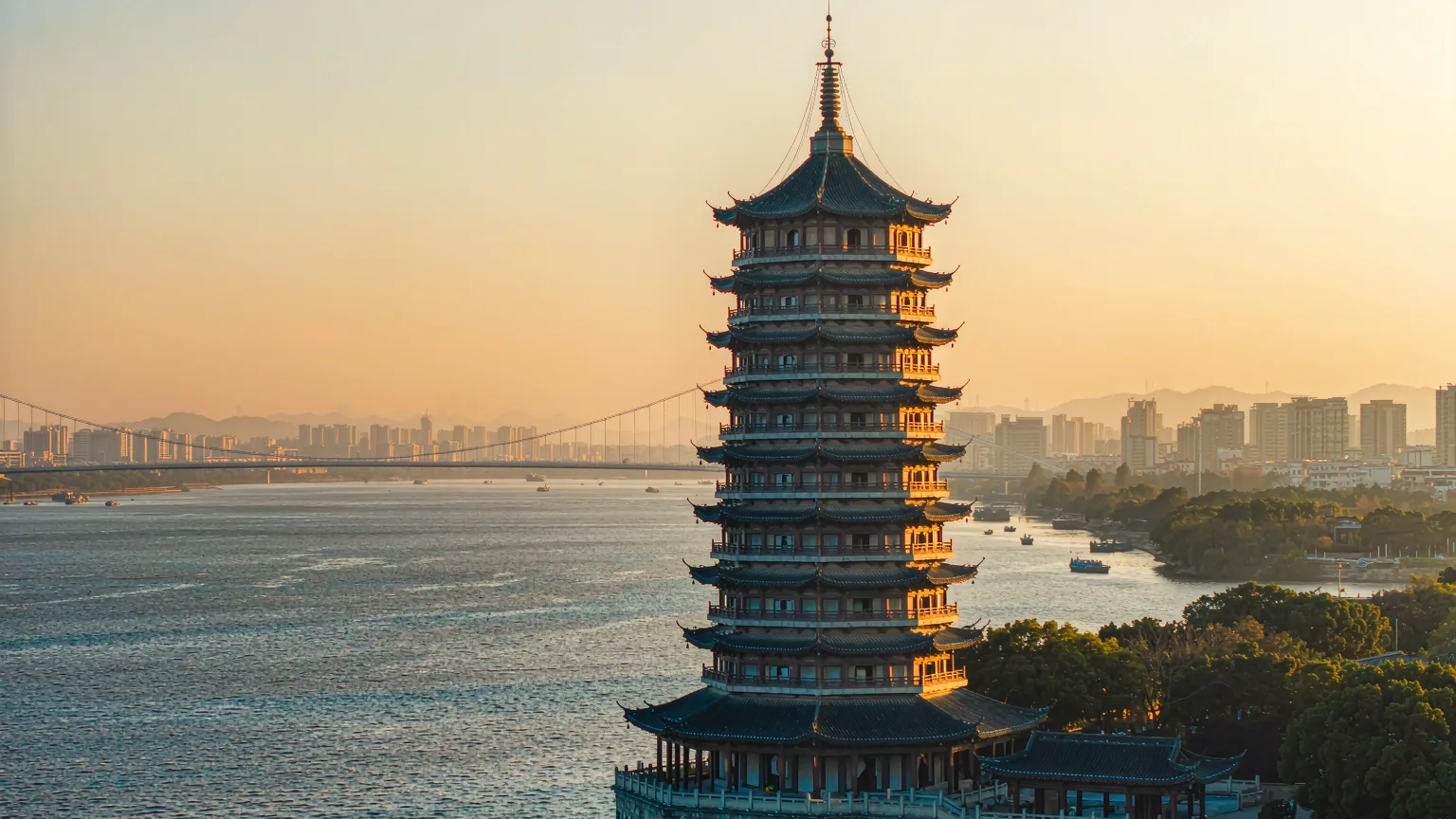 Liuhe Pagoda