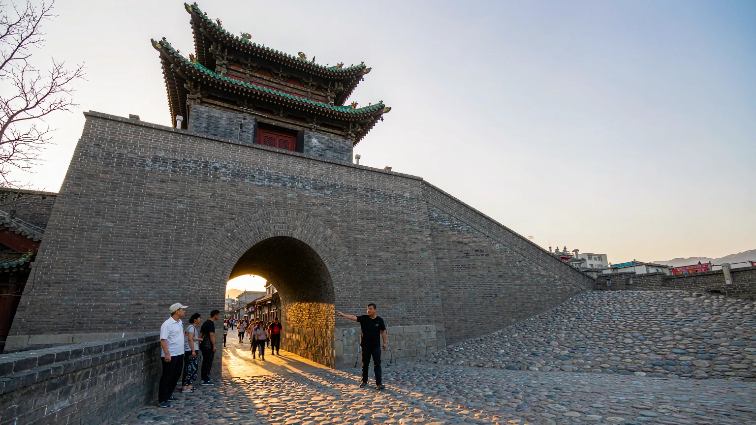 Tour group entering Pingyao ancient city through south gate