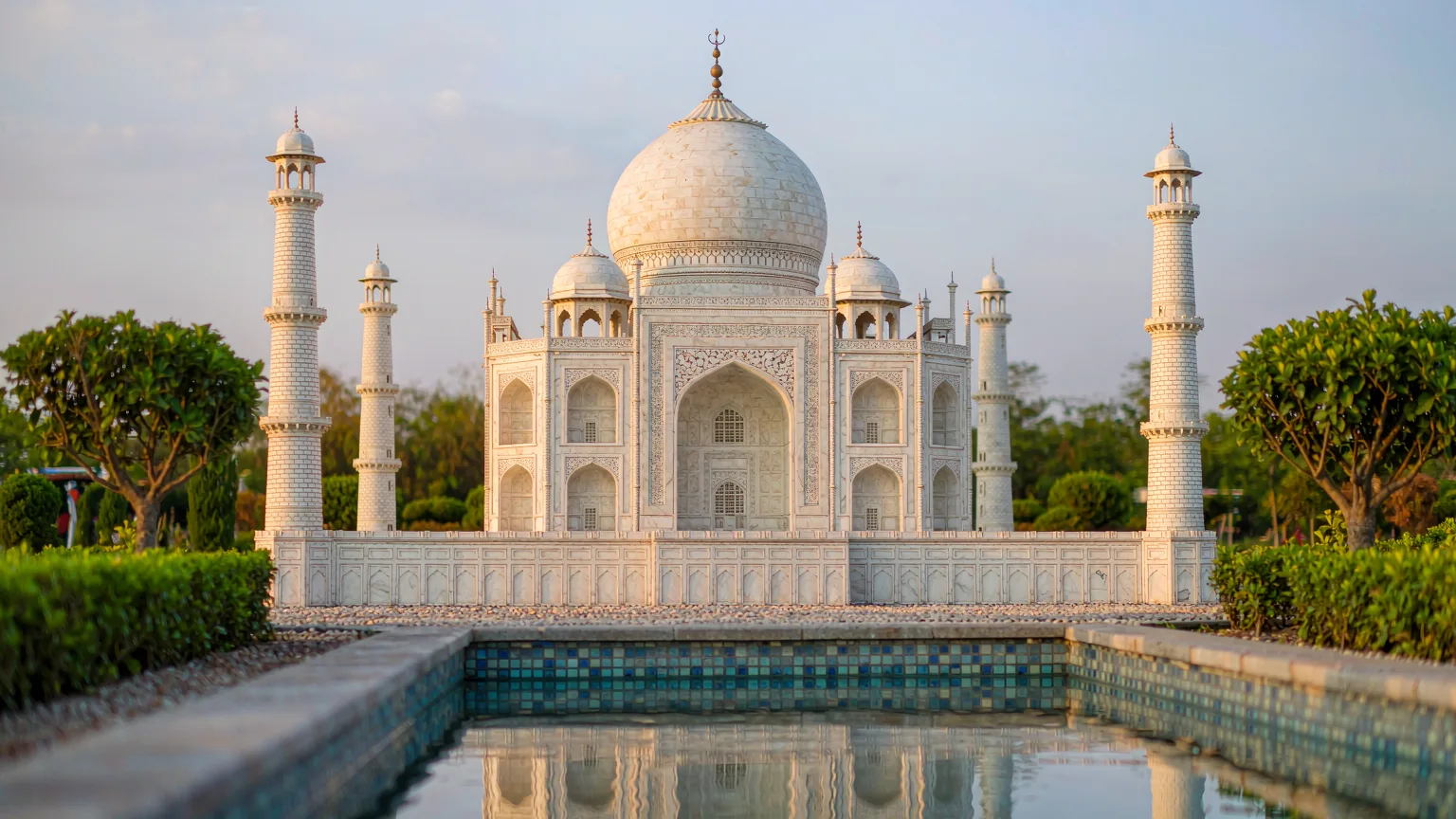 Close-up of miniature Taj Mahal replica at Window of the World, Shenzhen