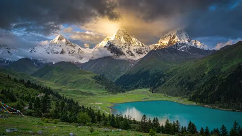 Daocheng Yading Nature Reserve: Three Sacred Lakes Day Tour