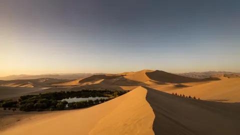 Dunhuang Classic Day Tour: Mogao Caves & Crescent Lake