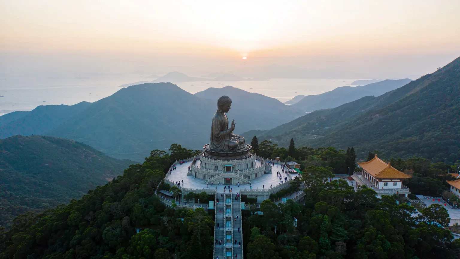 Victoria Peak & Skyline Half-Day Private Tour