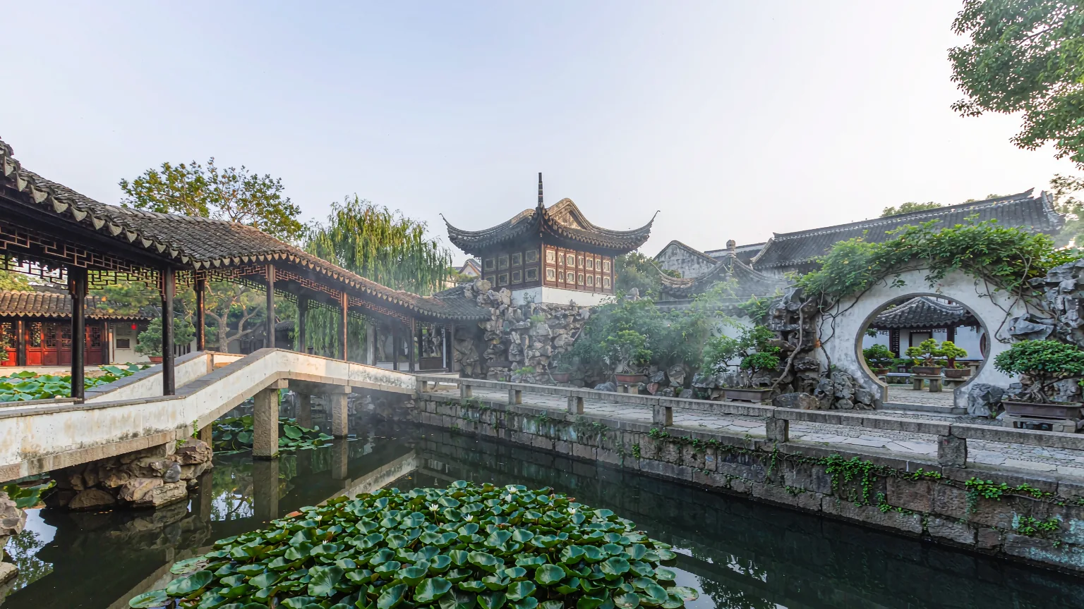 Tiger Hill & Huqiu Evening Bell Half-Day Tour