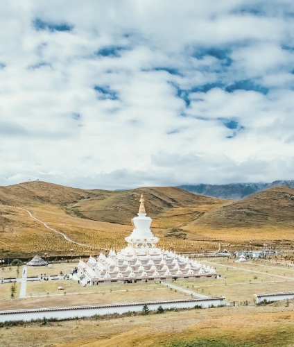 Stupa Bianca di Daocheng