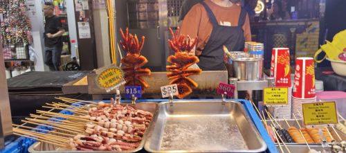 Temple Street Night Market